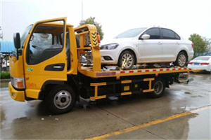 嘉鱼附近拖车救援24小时服务热线